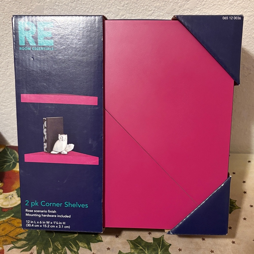 Room Essentials Rose Corner Shelves